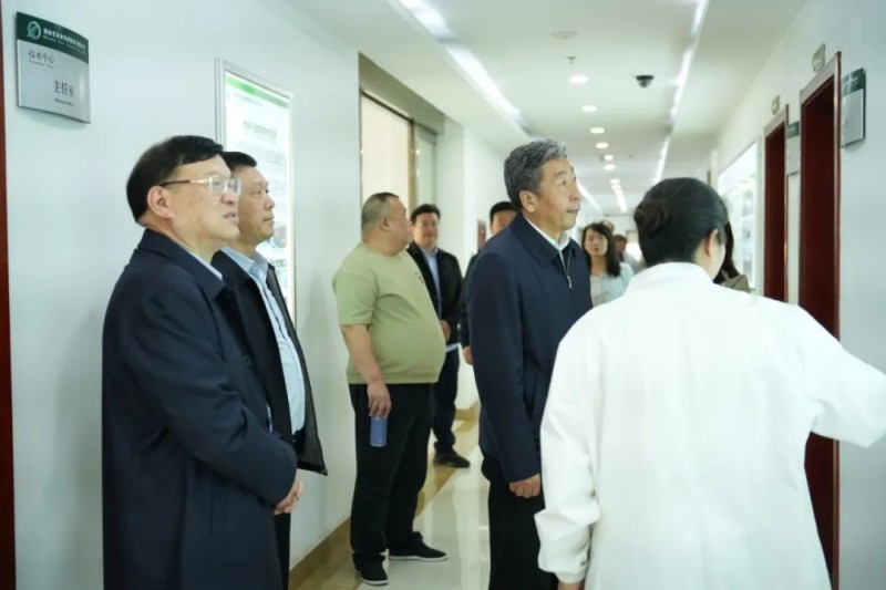 山西省供銷合作社聯(lián)合社黨組書記、理事會主任高建軍一行蒞臨公司調(diào)研指導(dǎo)